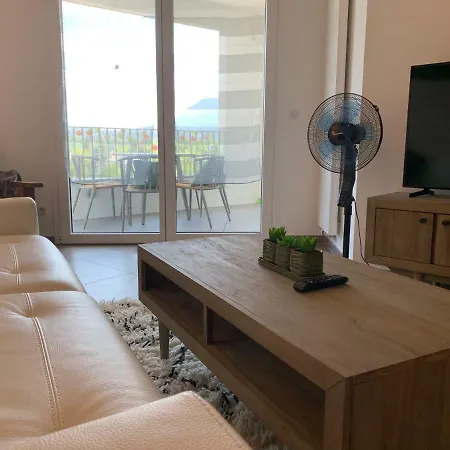 Rayan 4 Etoiles - Proche & Vieille Ville, Garage Prive, Secteur Recherche Apartment *